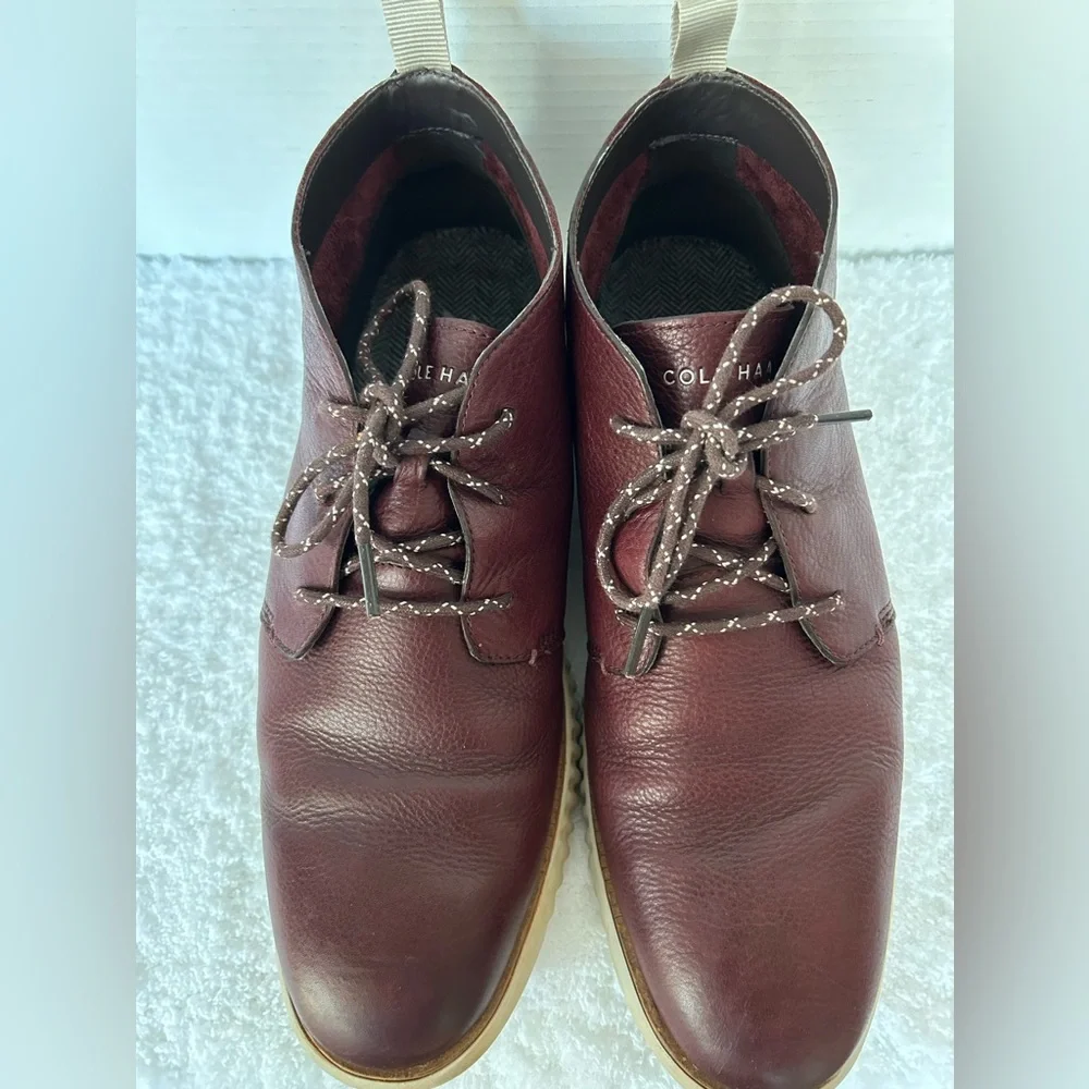 Cole Haan Lace up Chukka Boot in Burgandy Leather Size 11
